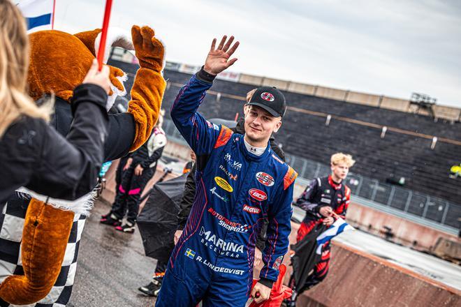 RallyX: Alexander Lindeqvist four races away from a dream debut?