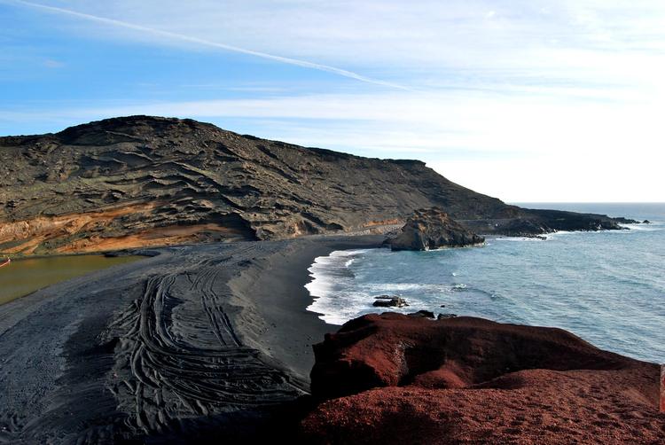Charcos, villaggi di pescatori e servitù: cosa c’è nella bozza della Ley del Litoral canaria