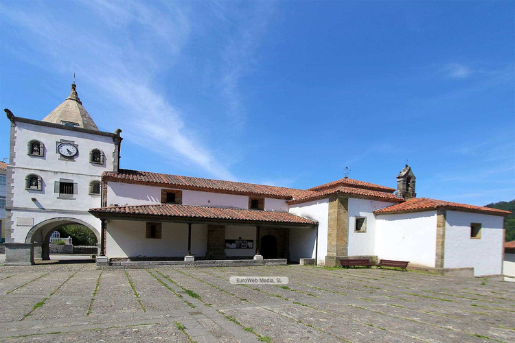 Iglesia de Santa María de Soto de Luiña