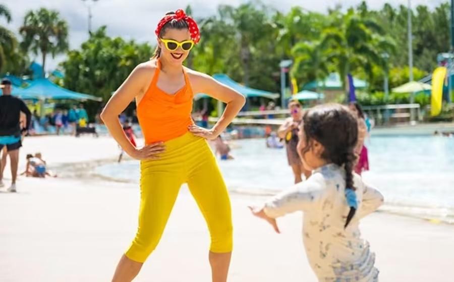 „Aloha to Summer“ kehrt zum Aquatica Orlando zurück