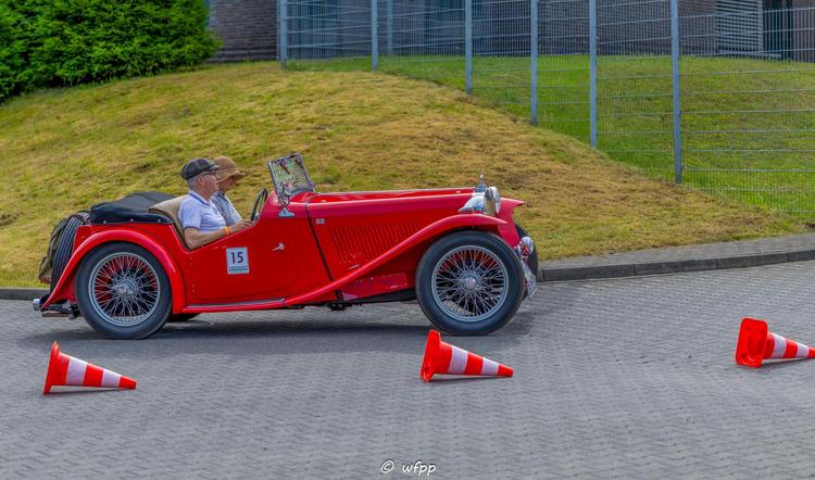 Oldtimer-Rallye begeistert mit fast 100 Teams