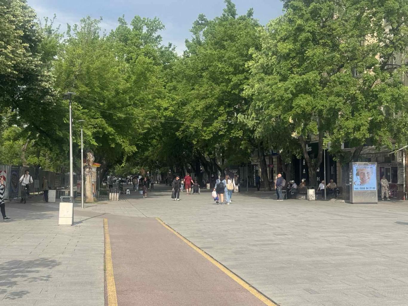 Тази вечер ще бъде извършено основно и машинно почистване на пешеходната зона в Стара Загора