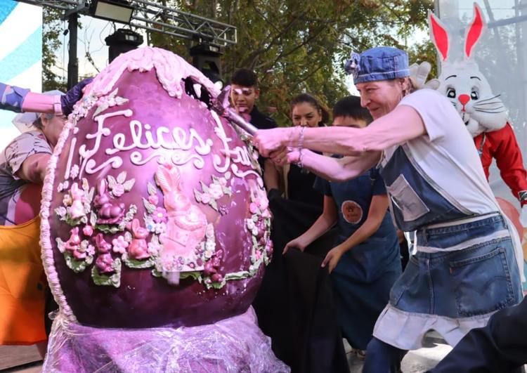 Luján de Cuyo compartió el Huevo de Pascuas más grande de Mendoza