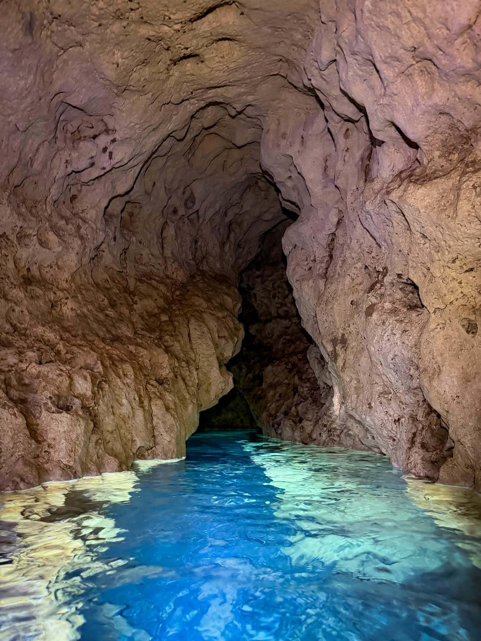 Grottes de Siquijor : Cantabon Cave ou Sambulawan Underground River ?