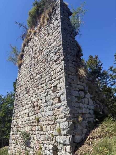 Arco riscopre il Castil: la torre medievale torna visibile dall'Alto Garda!