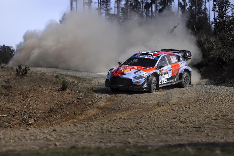 Rally de Chile: Hyundai Motorsport cierra el viernes con Adrien Fourmaux en la lucha por el podio