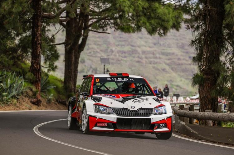 Ángel Bello disputa la Subida a Tamaimo con el Škoda Fabia Rally2