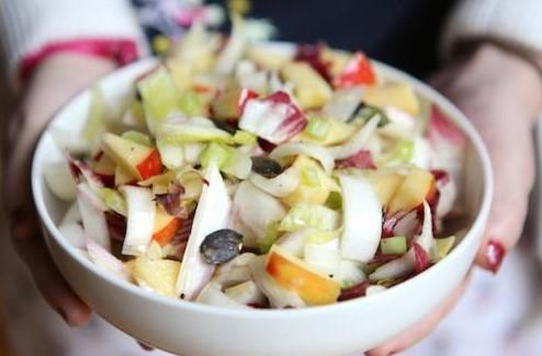 Salade d'endives, pommes et céleri