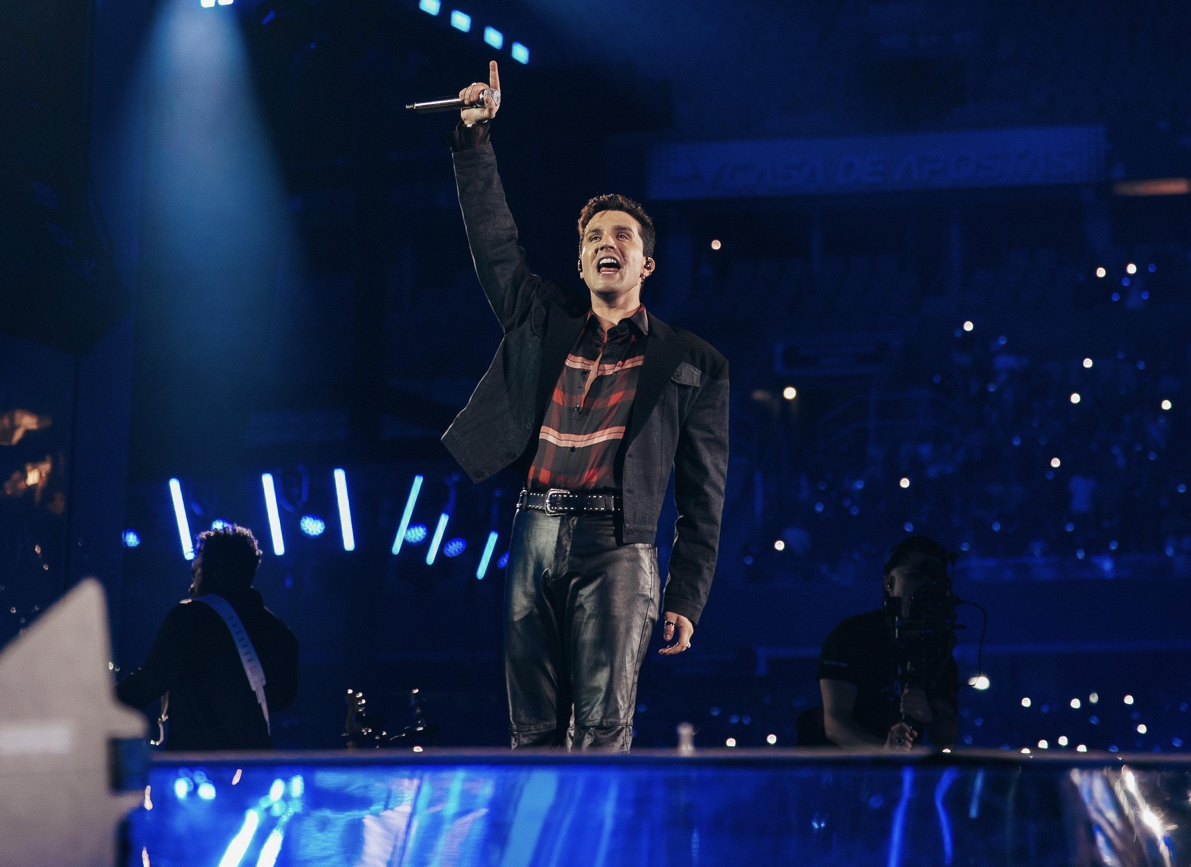 Luan Santana bate próprio recorde e leva mais de 40 mil pessoas à Arena Fonte Nova