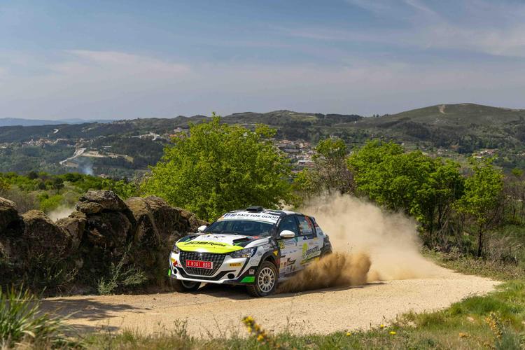 Francisco Puertas, el mejor español de la PEUGEOT RALLY CUP IBÉRICA 2026: subcampeón, seguido por Pablo Fernández