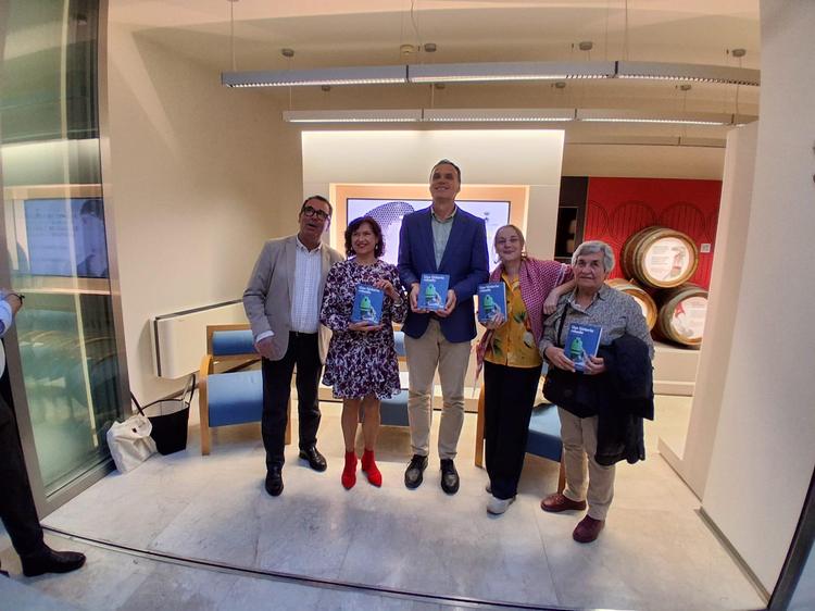 Marisol Ortiz recibe el Premio de Novela Ciudad de Lebrija