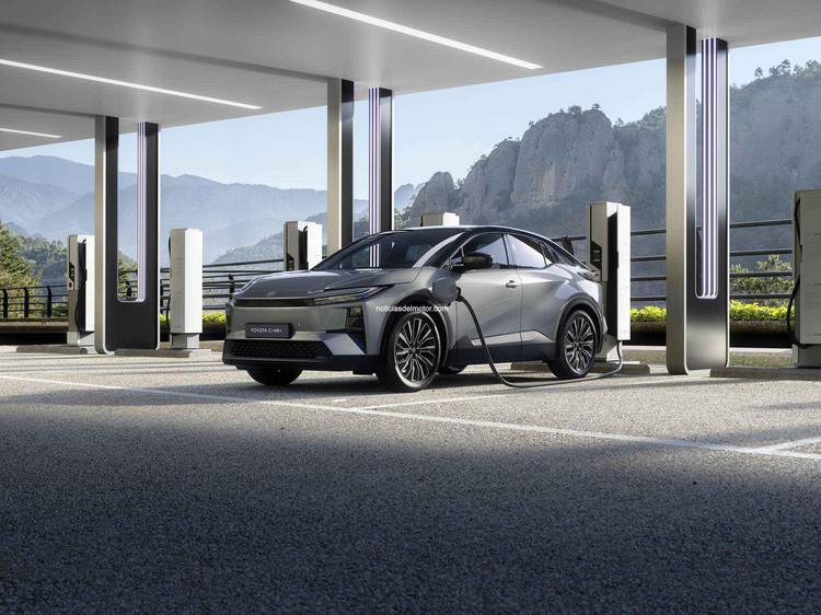 CON KINTO AÚN QUEDA VERANO: ASÍ PUEDES ALQUILAR UN TOYOTA POR DÍAS PARA DISFRUTAR DE LAS ÚLTIMAS ESCAPADAS
