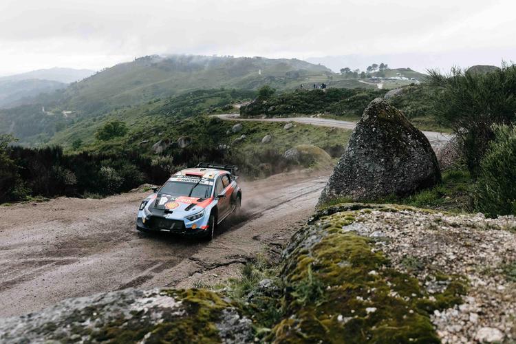 Dani Sordo vuelve a sumar puntos para Hyundai Motorsport en el Rally de Portugal