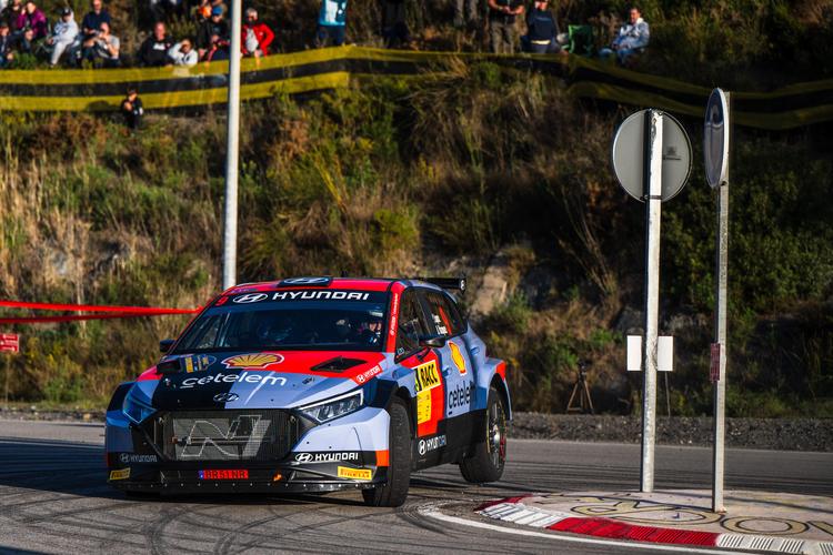 S-CER: Hyundai triunfa en Salou y López acaba en el podio
