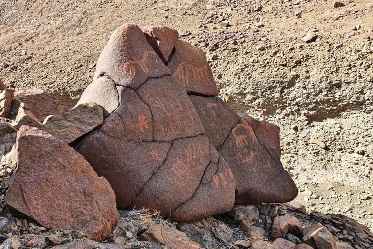 Ancient rock carvings found in Oman’s Hajar Al-Sinanat region