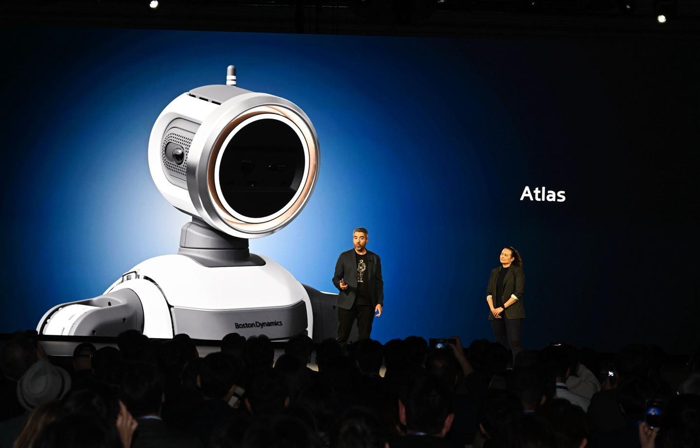 Hyundai presenta en el CES 2026 su estrategia de robótica con IA ...