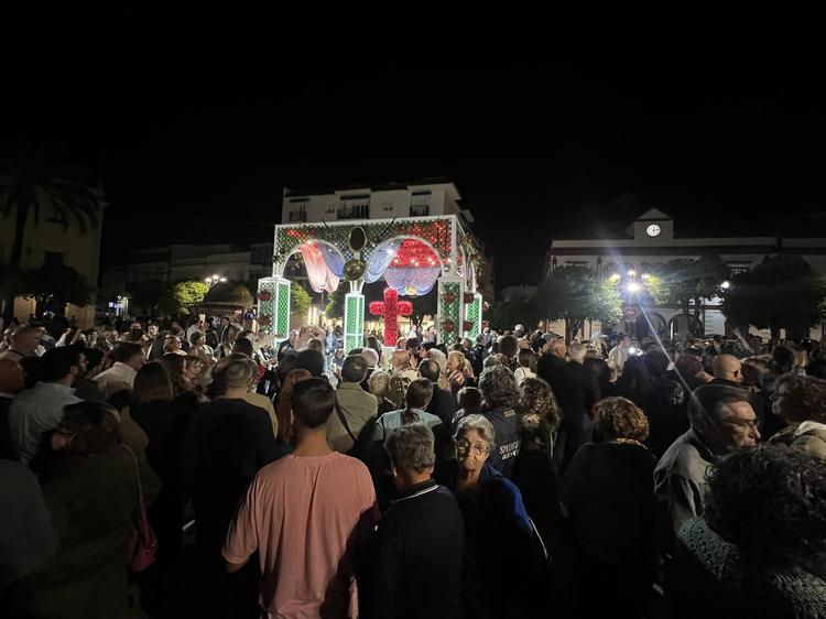Buen ambiente en la primera de Cruces