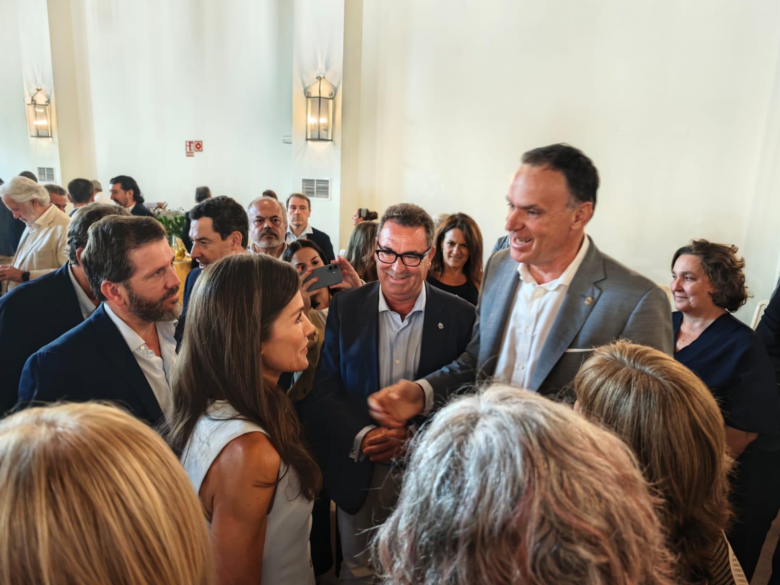El Alcalde de Lebrija acude a la reunión anual de centros del Instituto Cervantes, presidida por la Reina en Jerez