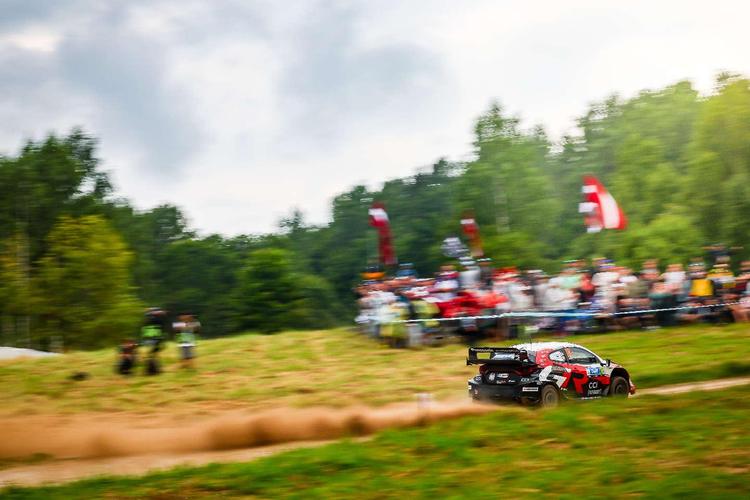 Katsuta: "Este fin de semana no salió como esperábamos; la parada afectó al resto del rally"