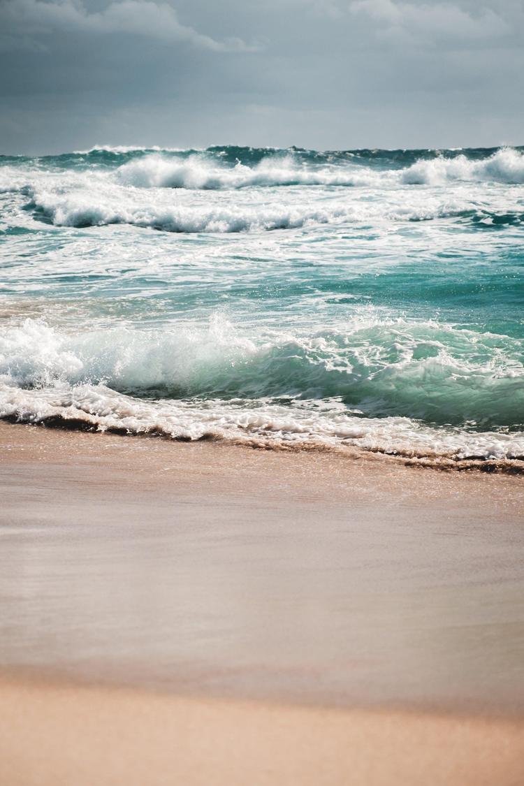 The Ebb and Flow: A Ritual for Letting Go and Embracing Magick