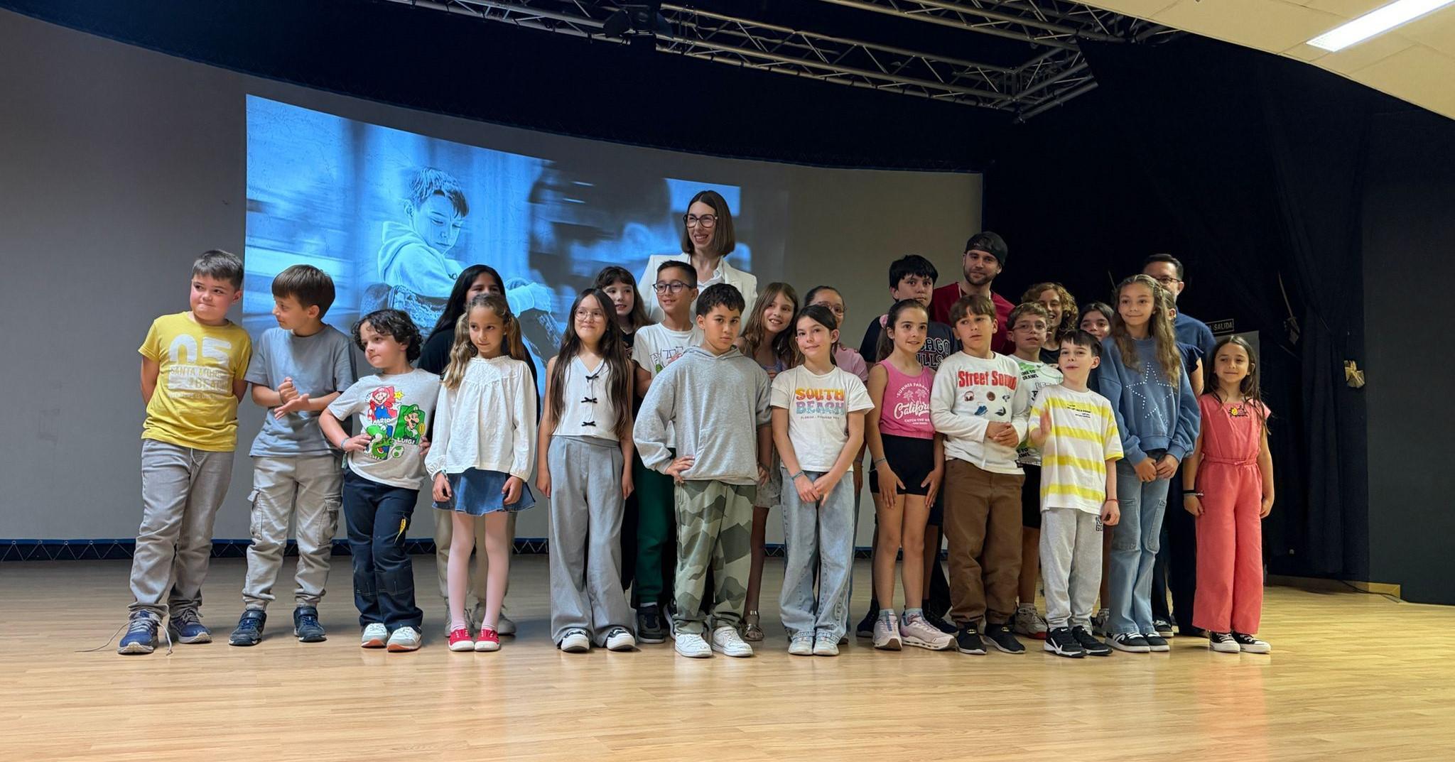 El ‘Beo Beo’ contra el bullying de Plus Media da el salto al rap en el colegio Llebeig de Dénia