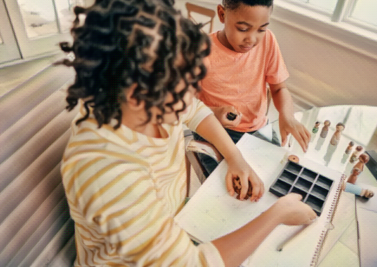 Tech Savvy Parenting: A Guide to Introducing Technology to Your 10-Year-Old Child