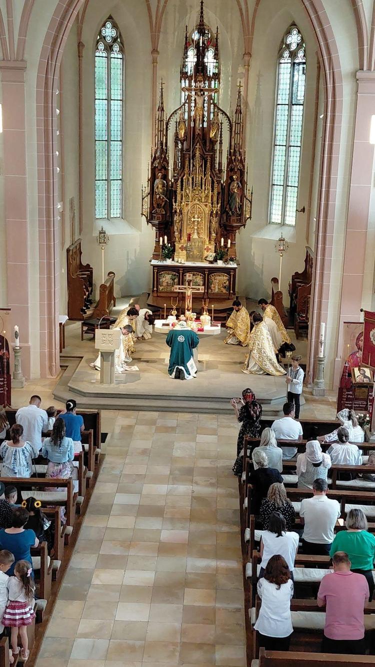Un început așezat cu Liturghie