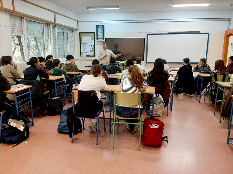Más de 300 alumnos y alumnas de distintos Institutos de Enseñanza Secundaria participan en los Talleres de Orientación que impulsa la delegación de Formación