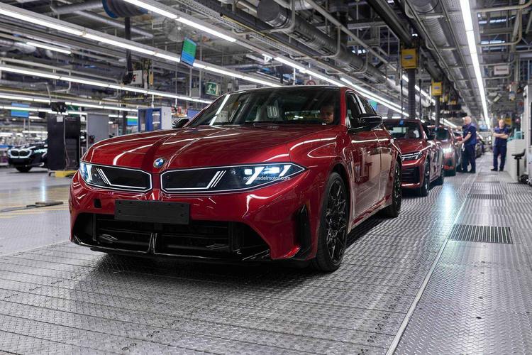 BMW INVERTIRÁ ALREDEDOR DE 2.000 MILLONES DE EUROS EN LA PRODUCCIÓN DE LA NUEVA GENERACIÓN DEL BMW SERIE 3