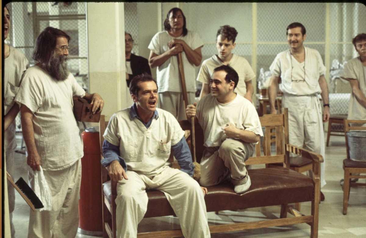 سينما على حافة الهاوية: قراءة في وثائقي "نقطة الانهيار 1975" على نتفليكس