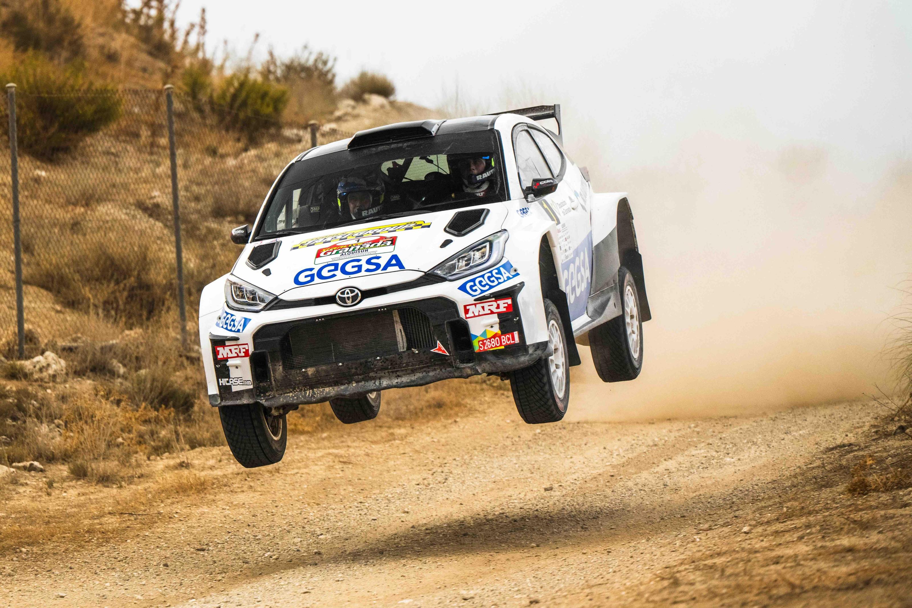 Roope Korhonen Segundo Finland s Que Triunfa En El CERT Rallycar