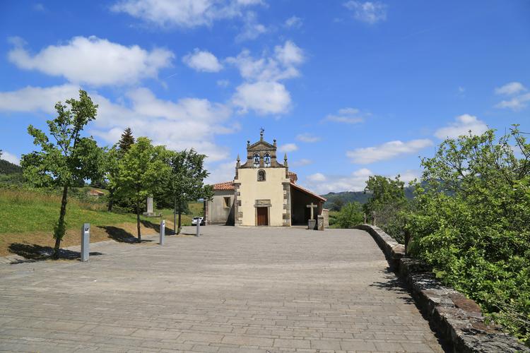 Iglesia de San Andrés de Bedriñana