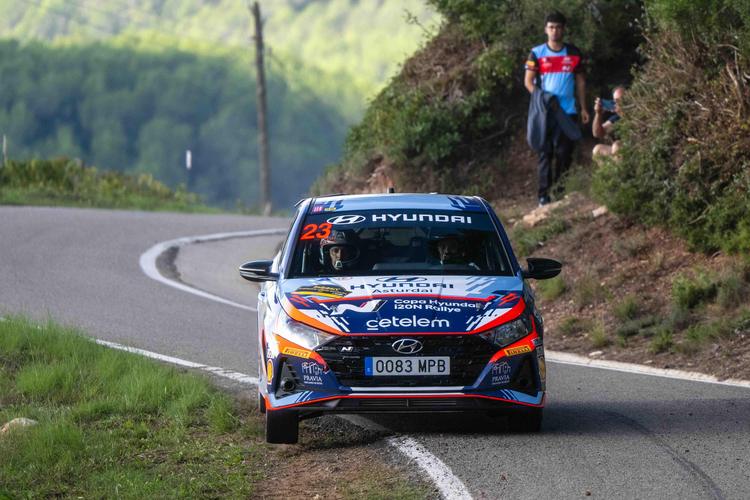 Adrián Blanco se reivindica en Salou y ya es el campeón más joven de la Copa Hyundai