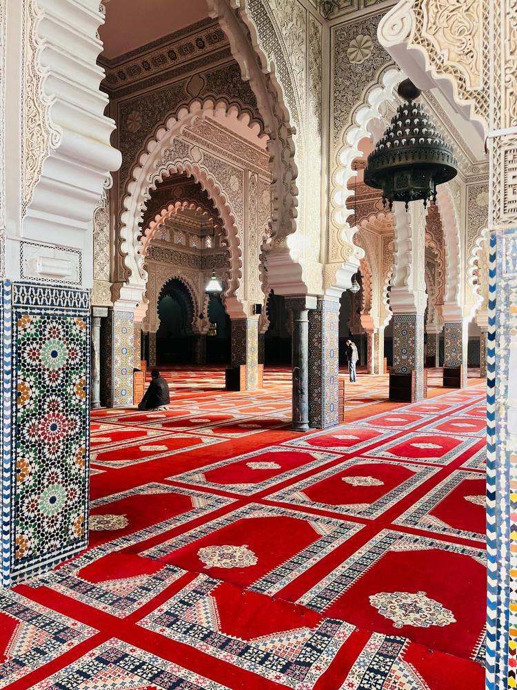 بأي معنى يعتبر "التصوف" في الخطاب الرسمي المغربي المعاصر حصناً ضد التطرف (الإسلام الراديكالي) ؟