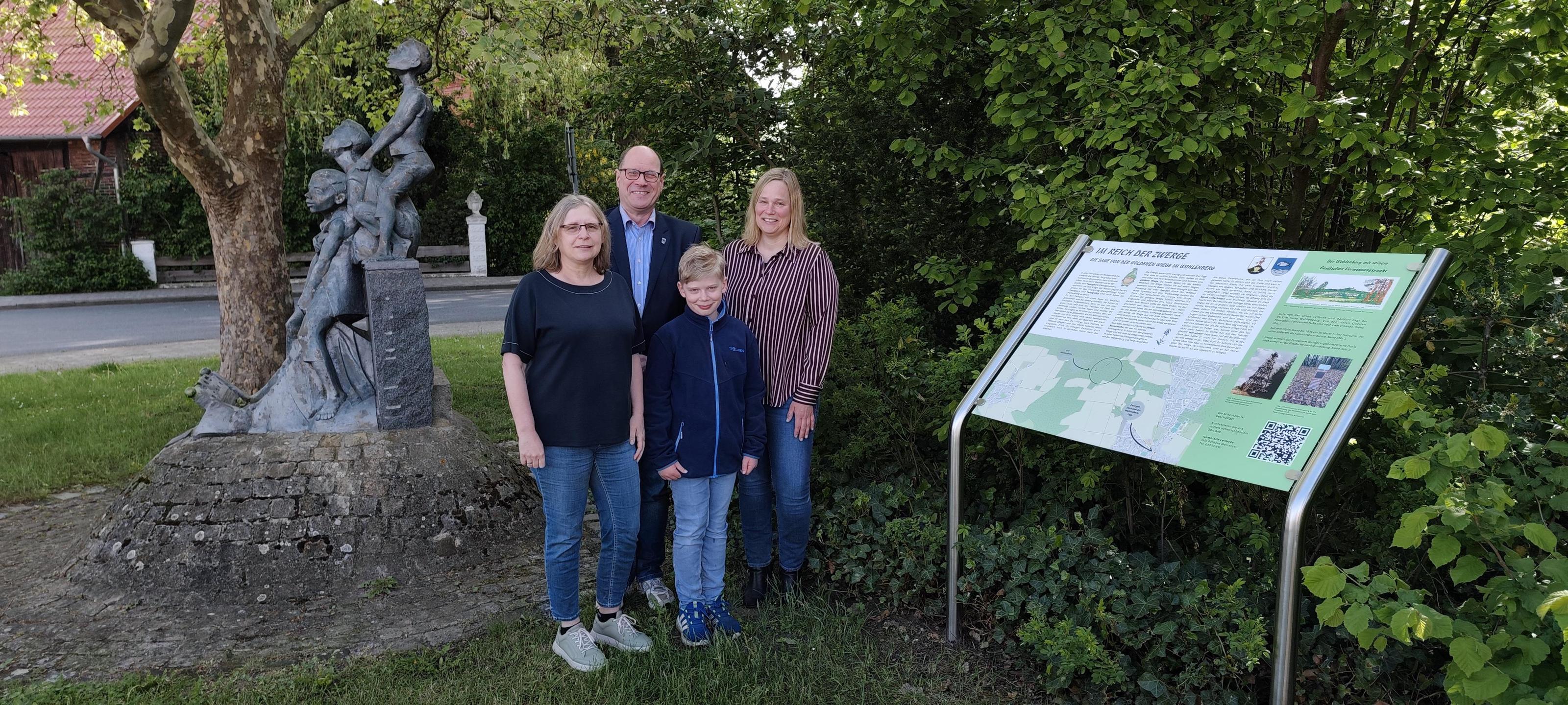 „Neue Schautafel zur Wohlenbergsage“ in Leiferde und in Dalldorf