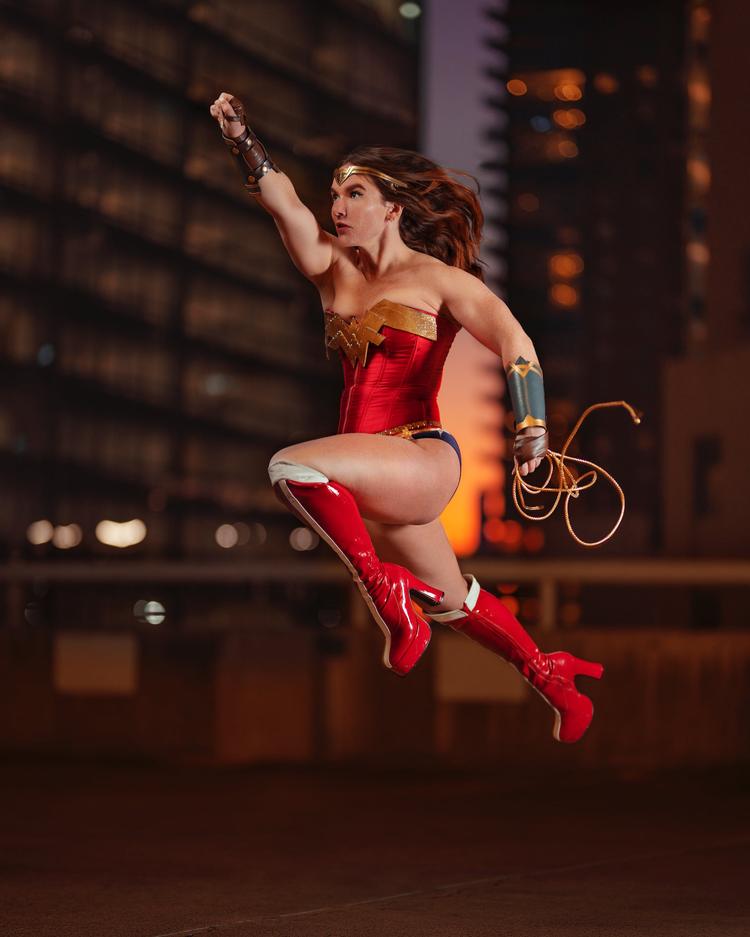 Wonder Woman POSING