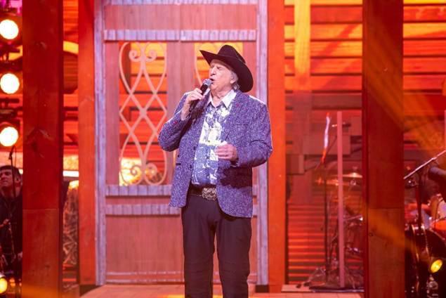 Sérgio Reis retorna ao Teatro Bradesco com show especial