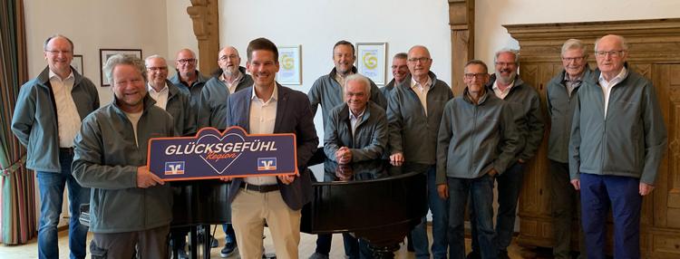 Großzügige Unterstützung für den Männerchor Lyra Lette