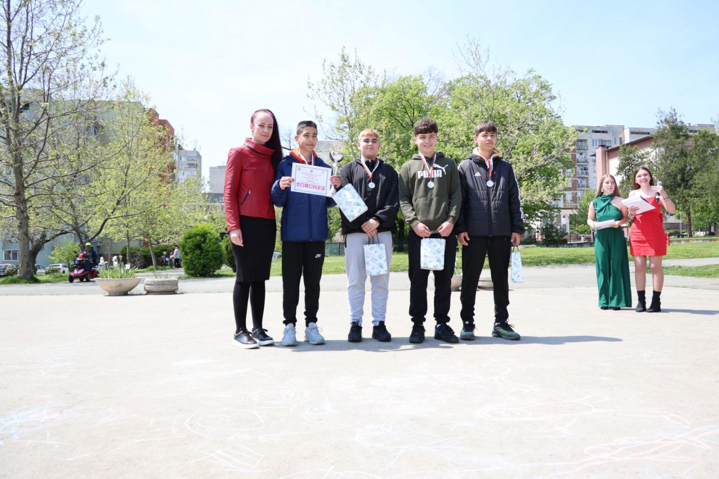 Ученици премериха знания и умения в състезанието „Млад спасител“ в Стара Загора