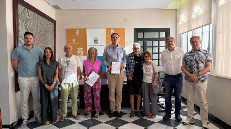 El Ayuntamiento renueva su colaboración con la Asociación Cultural por la Memoria Histórica