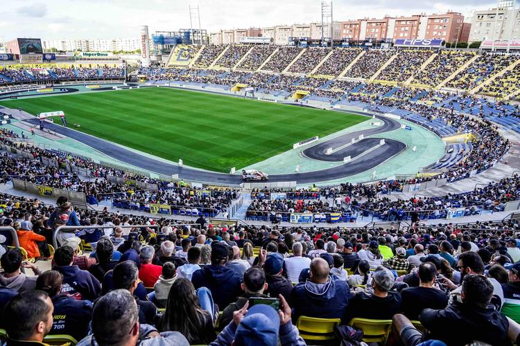 Más de 25.000 espectadores llenan la Super Especial bp Ultimate Las Palmas de Gran Canaria