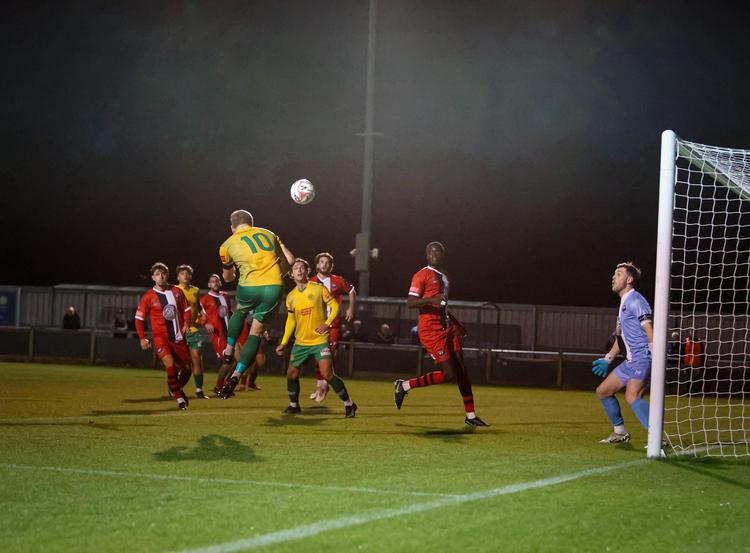 Early struggles intensify for Runcorn