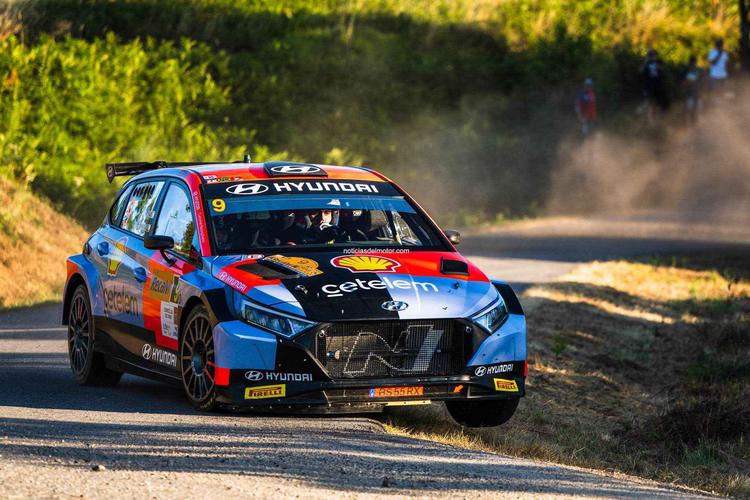 S-CER: Pepe López regresa al asfalto en Llanes