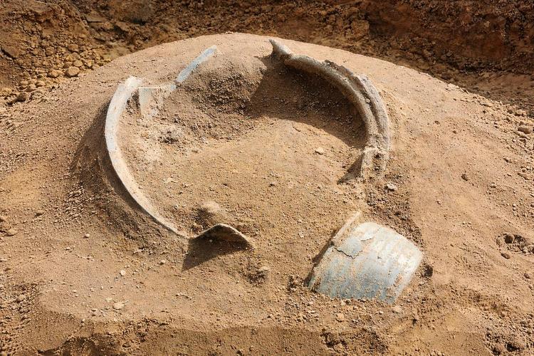 Hoard of ancient cauldrons discovered in Schaalby