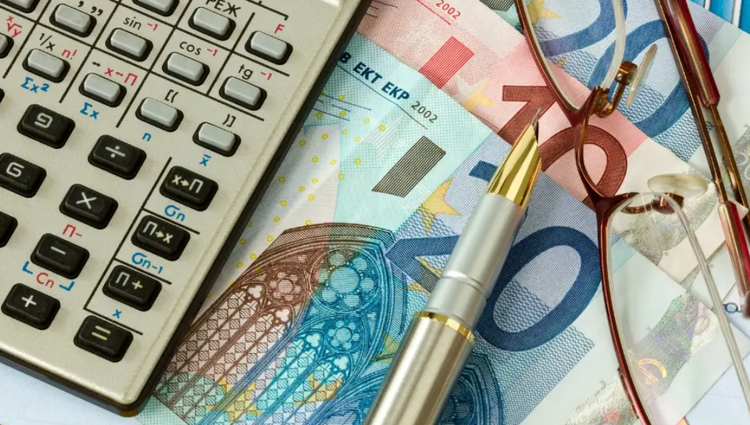 Ricorso per l’indennità di trasferimento legge 86/2001: riconosciuti anche interessi e spese legali