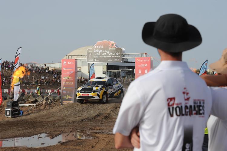 Patrocinadores y tramos del Rallye Isla de Los Volcanes unidos por sus nombres