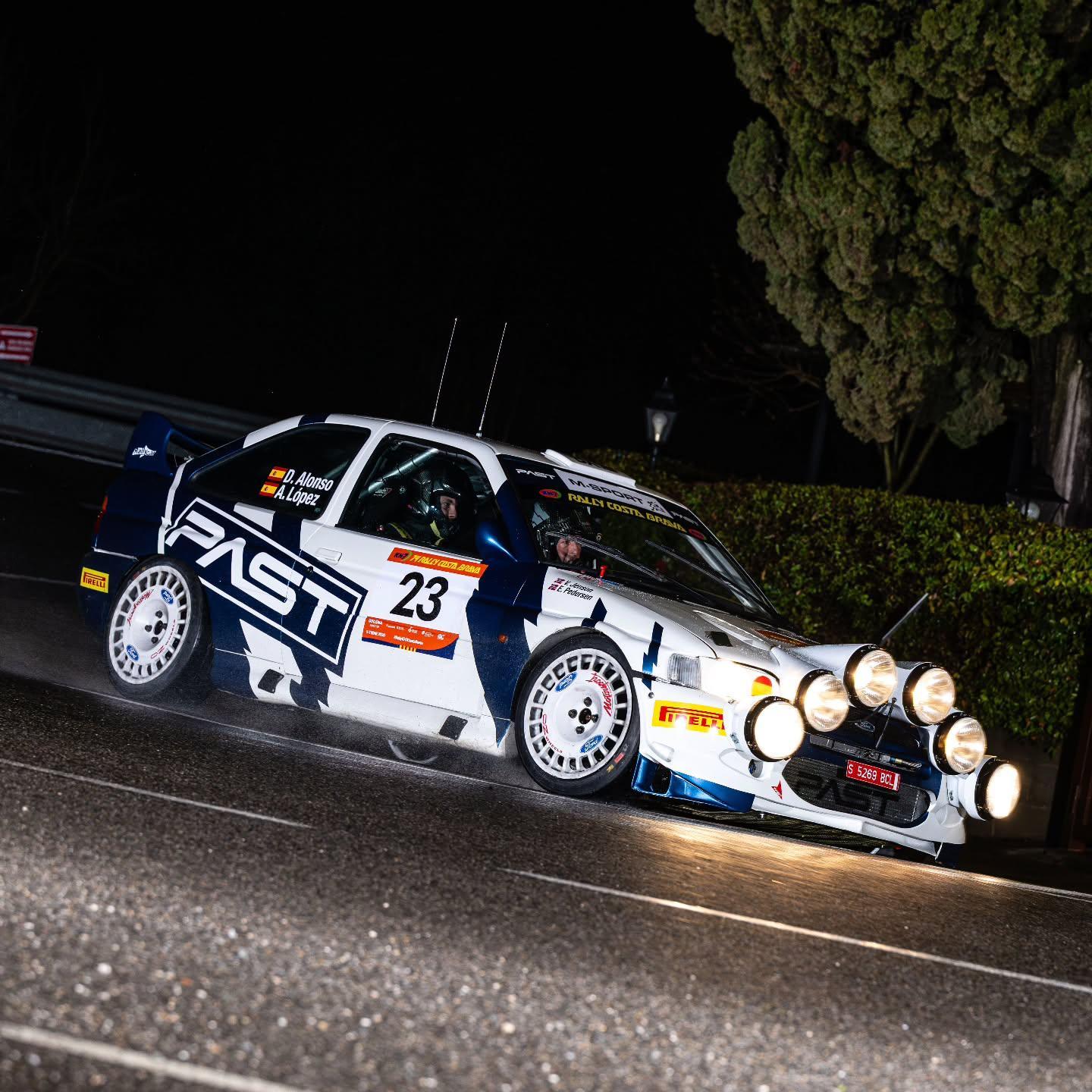 daniel-alonso-y-jandr-n-l-pez-sellan-su-victoria-en-el-rally-costa-brava