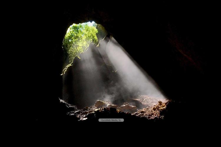 Cueva de Cordoveganes