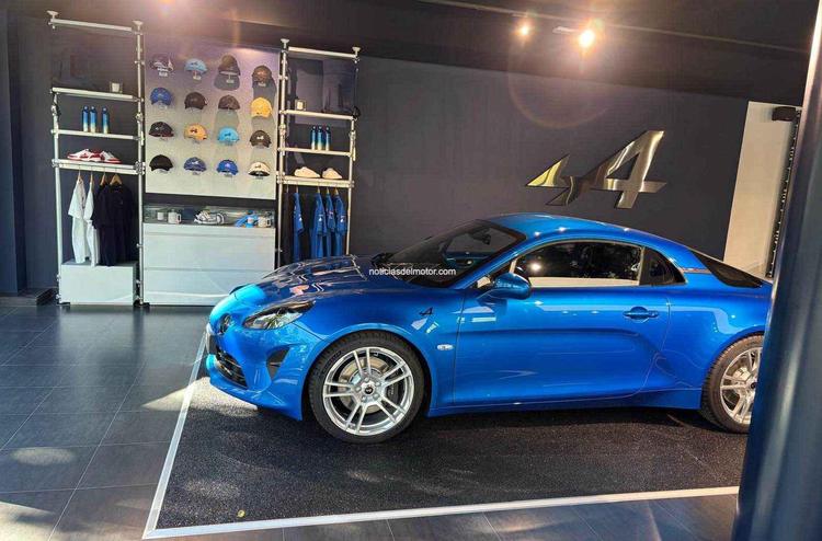 ALPINE REFUERZA SU PRESENCIA EN MADRID CON UN NUEVO ESPACIO EXCLUSIVO DEDICADO A LA EXPERIENCIA DE MARCA