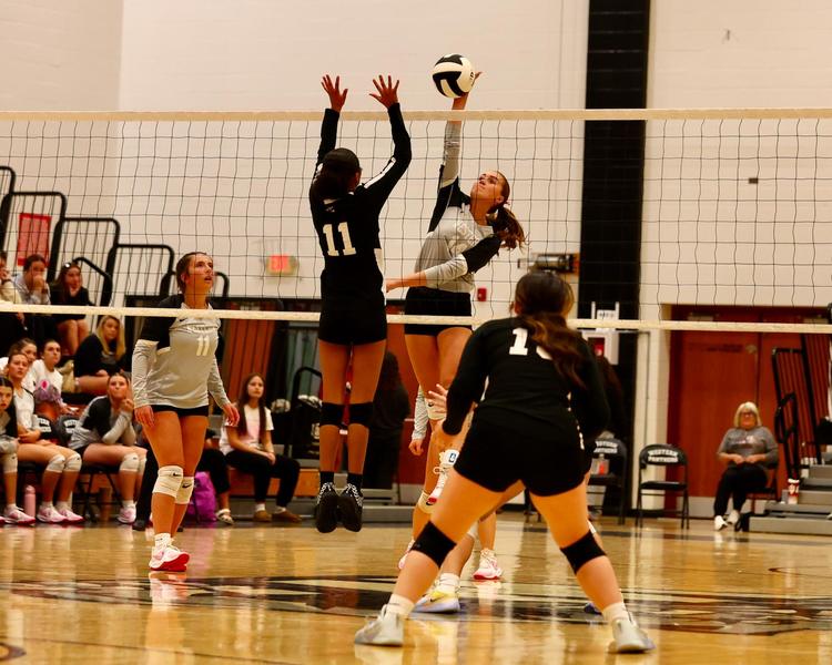 Rough season end for Taylor, Western